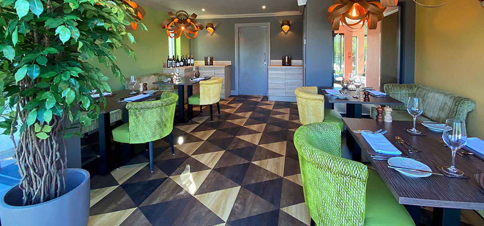 Taransay House contains an open plan restaurant offering great Scottish Seafood