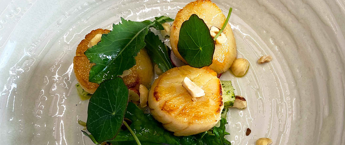 Taransay House contains a modern spacious restaurant offering great Scottish food and drink including seafood