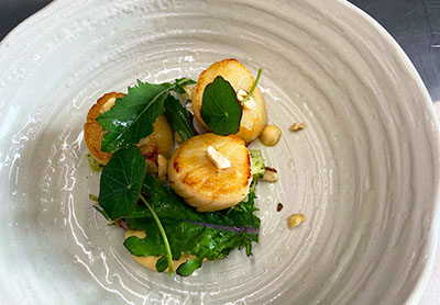 Taransay House Bed and Breakfast Accommodation offers guests excellent Scottish food and drink