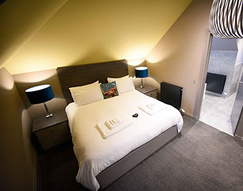 Taransay House Luxury Bed and Breakfast Accomodation in Portree contains Super King Size Double Beds