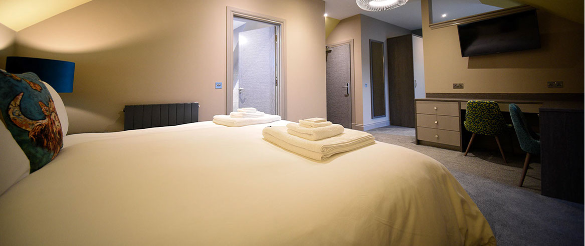 Enjoy spacious rooms with luxury facilities at our Luxury Guest House accommodation