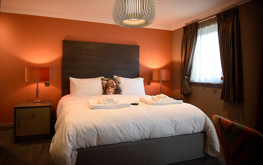Taransay House Luxury Bed and Breakfast Accommodation in Portree contains comforable Super King Size Double Beds