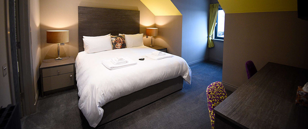 Taransay House Luxury Bed and Breakfast Accommodation in Portree contains comfortable Super King Size Double Beds