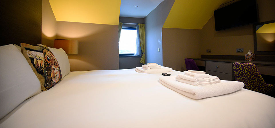 All of the guest rooms at our luxury Guest House accommodation in Portree contain Widescreen TVs with WIFI internet access