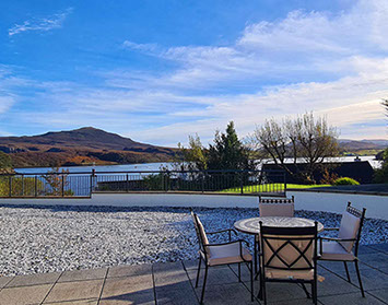 Taransay House luxury bed and breakfast accommoation in Portree offers stunning sea views